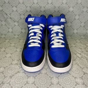 Nike Court Borough Mid 2, Boys, Blue, Size: 6Y